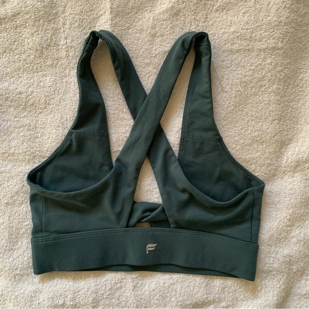 Fabletics Women's Oasis Twist Medium Impact Sports Bra LC7 - X Small *No padding - Picture 3 of 5
